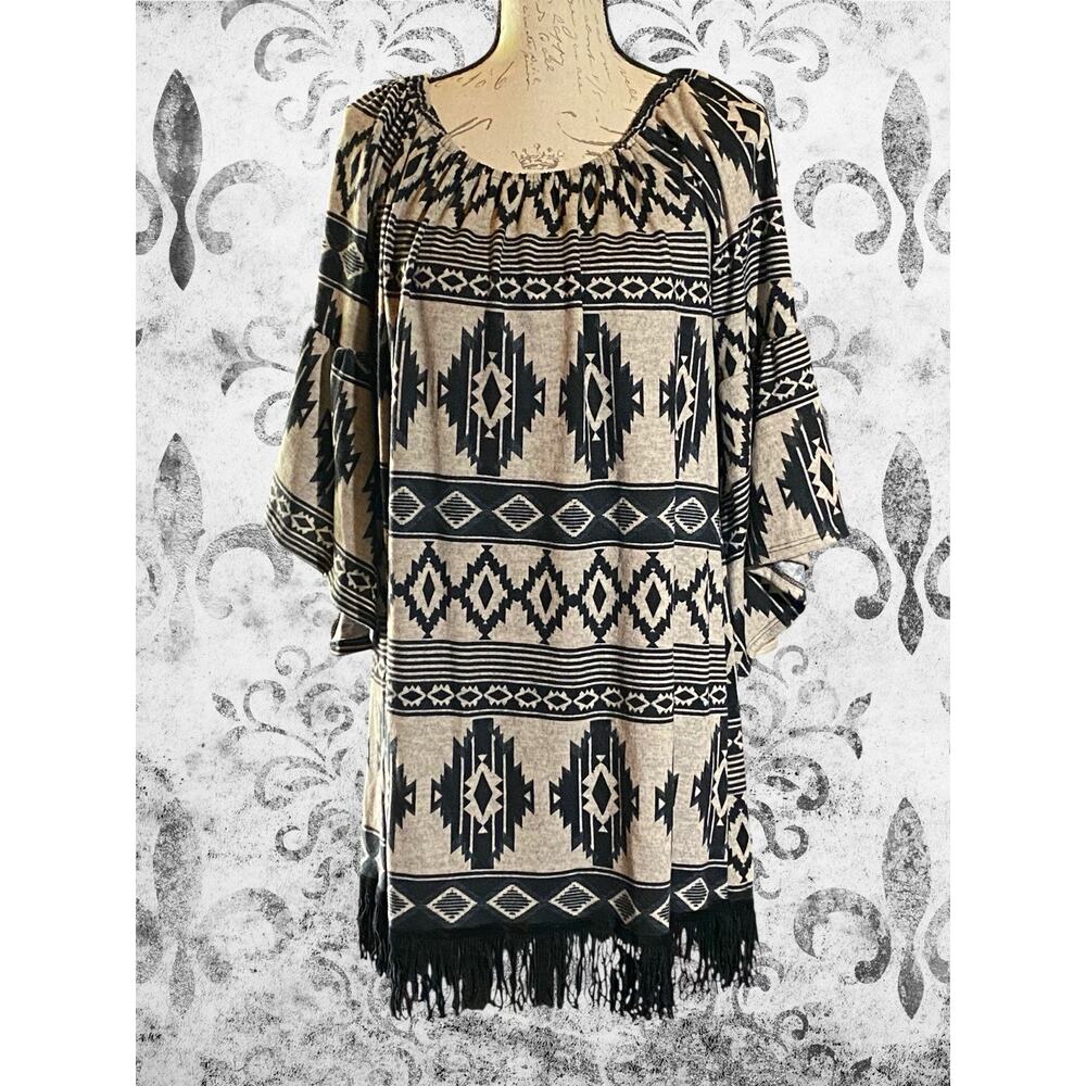 Chic Geometric Black and Tan Mini Dress